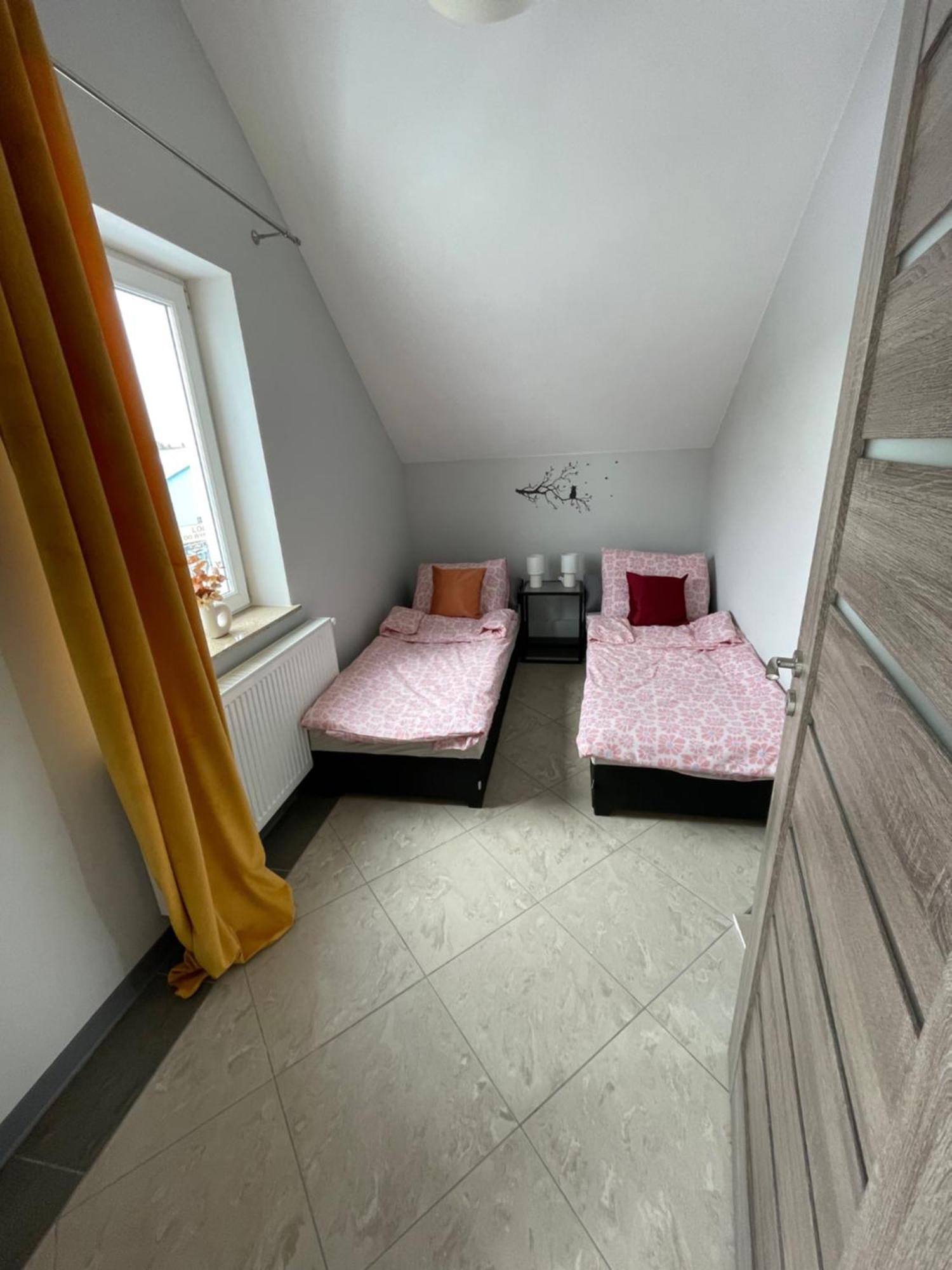Apartamenty Swierkowa #1 Зомбковице-Слёнске Экстерьер фото